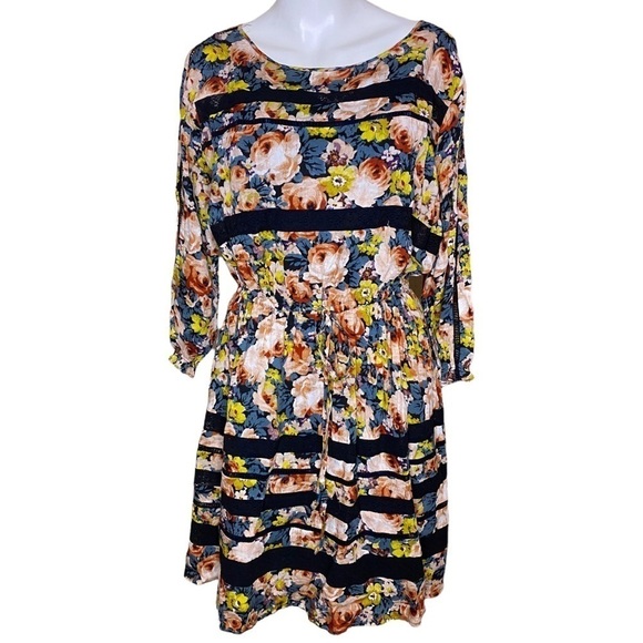 Anthropologie - Holding Horses Garden Floral Dress with Black Lace Size: Small - Picture 1 of 8